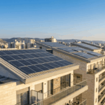 מערכת סולארית משולבת בתשתיות עירוניות
