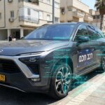 רכב חשמלי סיני חכם בכבישי ישראל (אילוסטרציה)